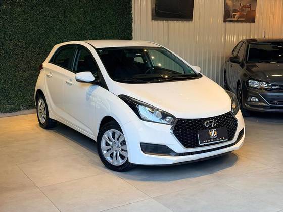 HYUNDAI HB20 1.0 COMFORT PLUS 12V FLEX 4P MANUAL